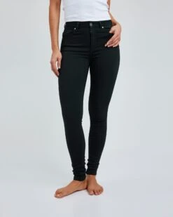 Higher Flex Jeans -Bikbok Webbutik 7134708 990 f1 m mh 170 ms s jp higher flex 99 bikbok 2265 1
