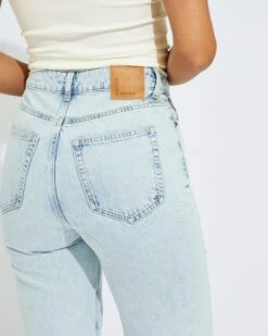 Regular Wide 511 -Bikbok Webbutik 7329036 511 d1 m modelheight 170 modelsize 27 32 jp regular wide 511 jeans week 05 12 1 3