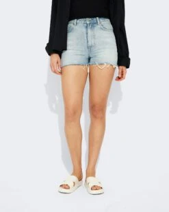 Mid Short 520 Denimshorts -Bikbok Webbutik 7330860 520 f m mh 179 ms s ps mid short 520 shorts week 17 40457