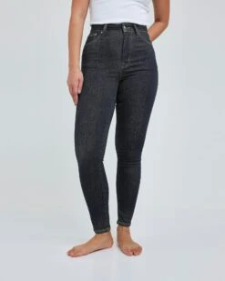 Peachy High 590 Ankle Jeans -Bikbok Webbutik 7343791 590 f1 m mh 170 ms s jp peachy high 590 a bikbok 1