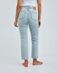 Tower Jen Jeans -Bikbok Webbutik 7344641 520 b m mh 170 ms 27z32 jp tower 520 bikbok 3