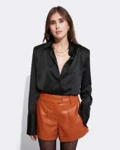 Darja Shorts I Imitert Skinn