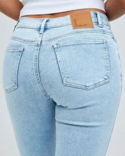 Low Flare 520 Jeans -Bikbok Webbutik 7348528 520 d1 m mh 170 ms s jp low flare 520 bikbok 2151 3