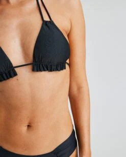 Santorini Bikinitopp -Bikbok Webbutik 7349183 990 d1 m mh 165 ms s iw santorini top bikbok 2054 2