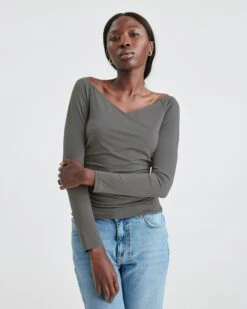 Libertine Offshoulder Topp -Bikbok Webbutik 7349746 953 .f m mh 173 ms s tl libertine bikbok 2 3 1 1