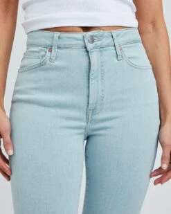 Peachy High 520 Jeans -Bikbok Webbutik 7350669 520 d1 m mh 170 ms s jp peachy high 520 bikbok 3 2