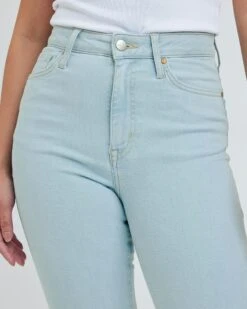 Peachy High 520 A Jeans -Bikbok Webbutik 7350697 520 d1 m mh 170 ms s jp peachy high 520 a bikbok 2743 2