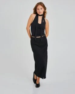 Isabella Halterneck Topp -Bikbok Webbutik 7355717 990 f1 m mh 179 ms s tt isabella bikbok 1 1