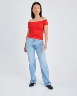 Elia Off Shoulder Topp -Bikbok Webbutik 7356240 360 f1 m mh 170 ms s ts elia bikbok 2