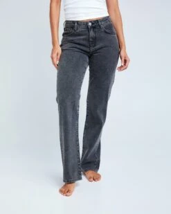 Low Straight 970 Jeans